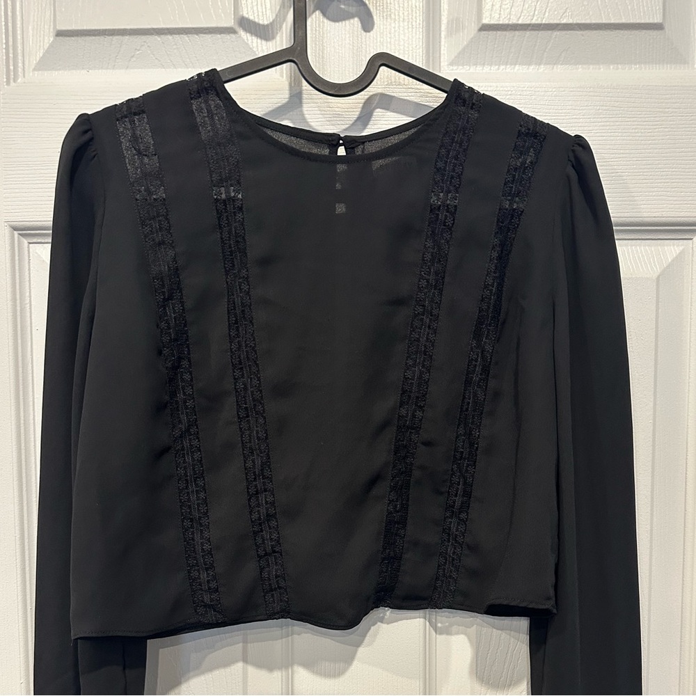 Sunday Best Aritzia Black Lace Detail Blouse | Parisian Feminine Style | XXS